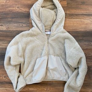 TNA Sherpa half zip Medium